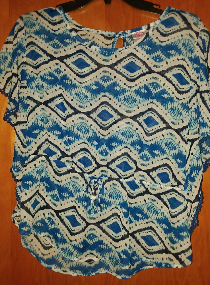 Cute Stylish Sheer Top with Wide open sleeves